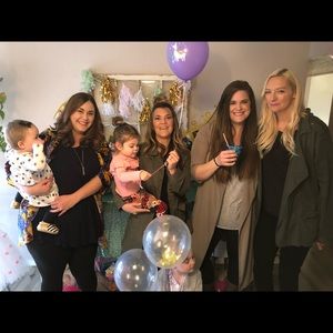 Meet your Posher, Caitlin